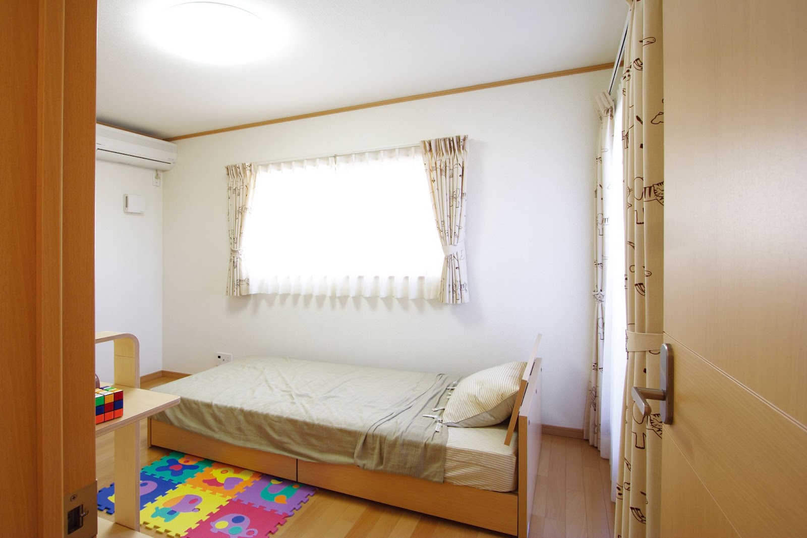 子ども部屋のレイアウトはどう決める？家具配置のポイントと注意点COVEARTH MAGAZINE