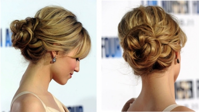 お呼ばれシニヨンヘアの作り方！着物やドレスに似合う上品な仕上がりヘアアレンジAll About