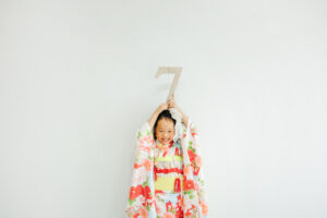 七五三撮影でマネしたい！人気ポーズ特集シュシュポルト明石・神戸の貸切フォトスタジオ シュシュポルト