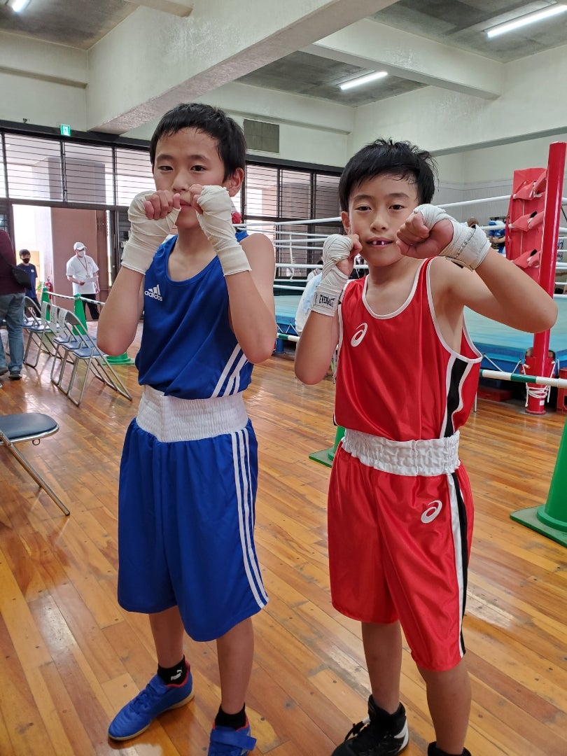 雨上がり決死隊宮迫の髪型Before＆After。芸人としてデビューしてから、このプロジェクトに参加するまで髪型を変えていなかった。 -薄毛芸人たちによる「K-BO-BO-商事」が株主総会を開催画像ギャラリー 11 16- お笑いナタリ