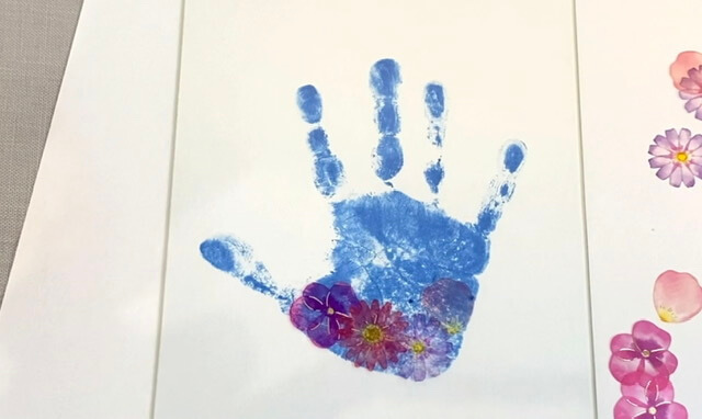 おしゃれで可愛い家族や赤ちゃんの手形アート！インテリアにも！とくべつをつくるジャーナル