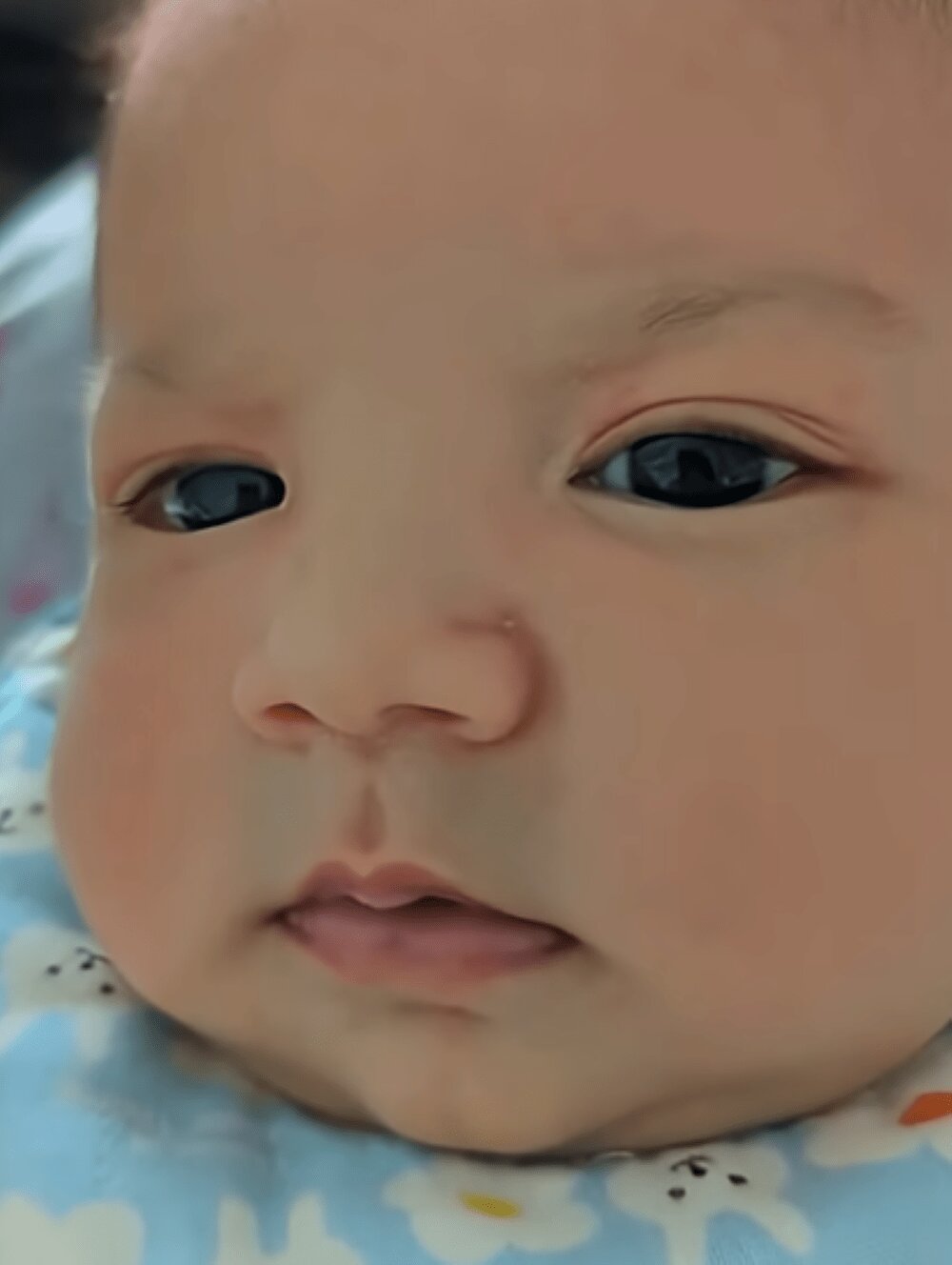 キッズ 「産まれた時はイケメン 系って思ったけど 」ハンサムベビー、3年後の姿に174万再生「こんなの 不公平だよ神様！」「勝ち組のお顔」eltha エルザ