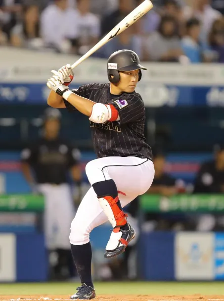 阪神大山悠輔バースデー婚 ３年交際の３歳下女性に108本バラでプロポーズ - プロ野球 : 日刊スポーツ