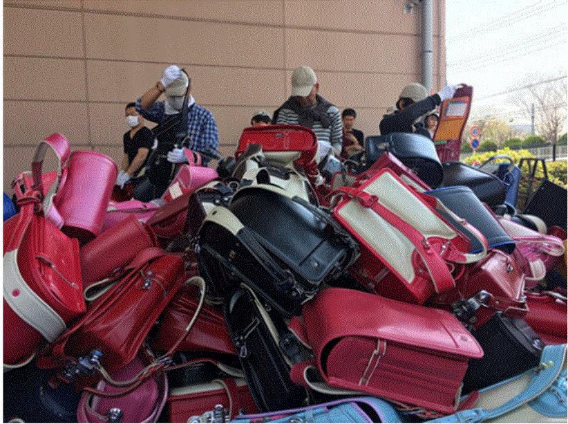 届け、日本の贈り物。「愛のランドセル寄付プロジェクト」スマートフォン・携帯電話ソフトバンク