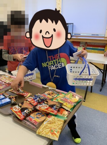 Amazon.co.jp: お店屋さんごっこ ままごと ごっこ遊び 知育玩具 買い物ごっこ おままごとセット キャッシュレジスター カウンタースーパーマーケット 子供 男の子 女の子 収納可能 お会計 学習 誕生日 プレゼント クリスマスグリーン: おもちゃ