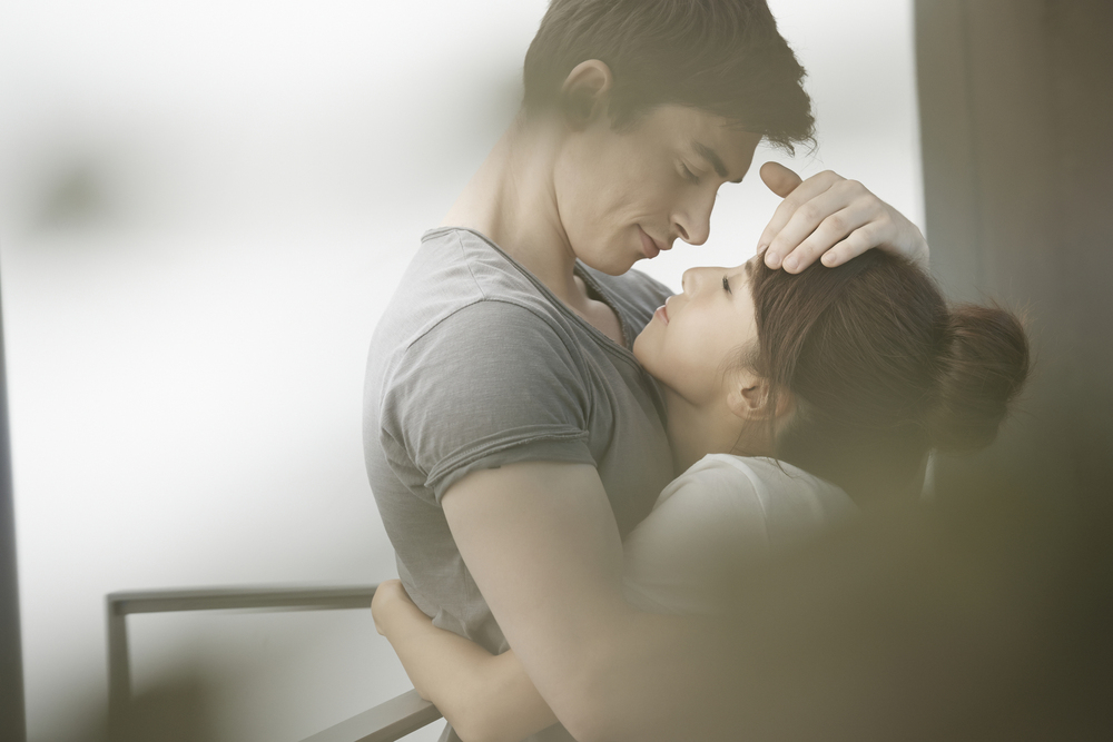 恋愛感情と勘違いしないで！知っておきたい海外のハグの仕方10種類