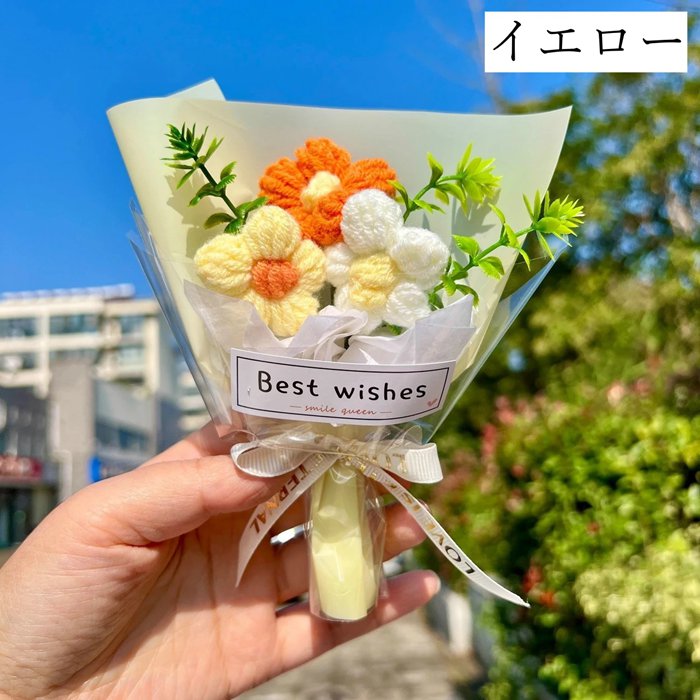 進級＆卒園シーズン、お世話になった先生に感謝の気持ちを伝えられる寄せ書きやアルバムアイディア🌸つくってみました🥰顔写真はモデルさんです📷子どもたちのお顔の花が咲く、立体的なフラワーブーケ風寄せ書きや、つながるおうち型寄せ書きカード、マスキングテープ