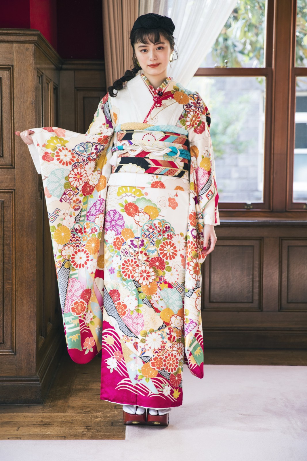 2025成人式 髪飾りを使ったショートの髪型12選！振袖に似合うヘアアレンジ方法は