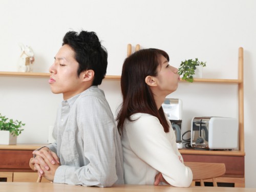 夫婦仲が悪い女性の特徴！合わない夫婦の特徴と改善策を解説