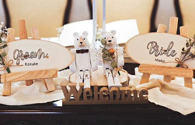 シンプルおしゃれな実例 受付のテーブルには何を置いたらいい