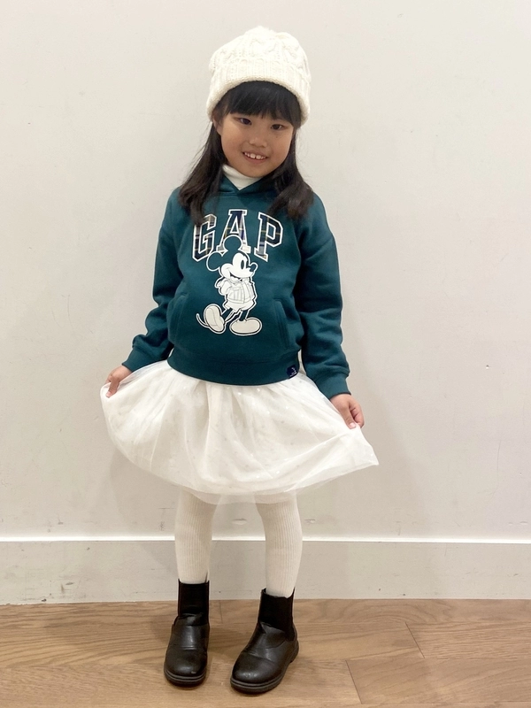 ディズニー親子コーデ冬向けでかわいい！トレーナーなど親子リンクコーデのおすすめランキングキテミヨ-kitemiyo