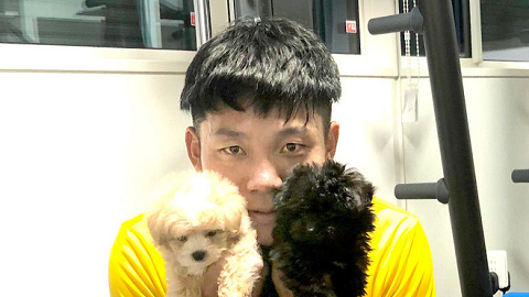 中日ドラフト5位大島が子連れで入団会見 - ドラフト会議2009 - プロ野球 :