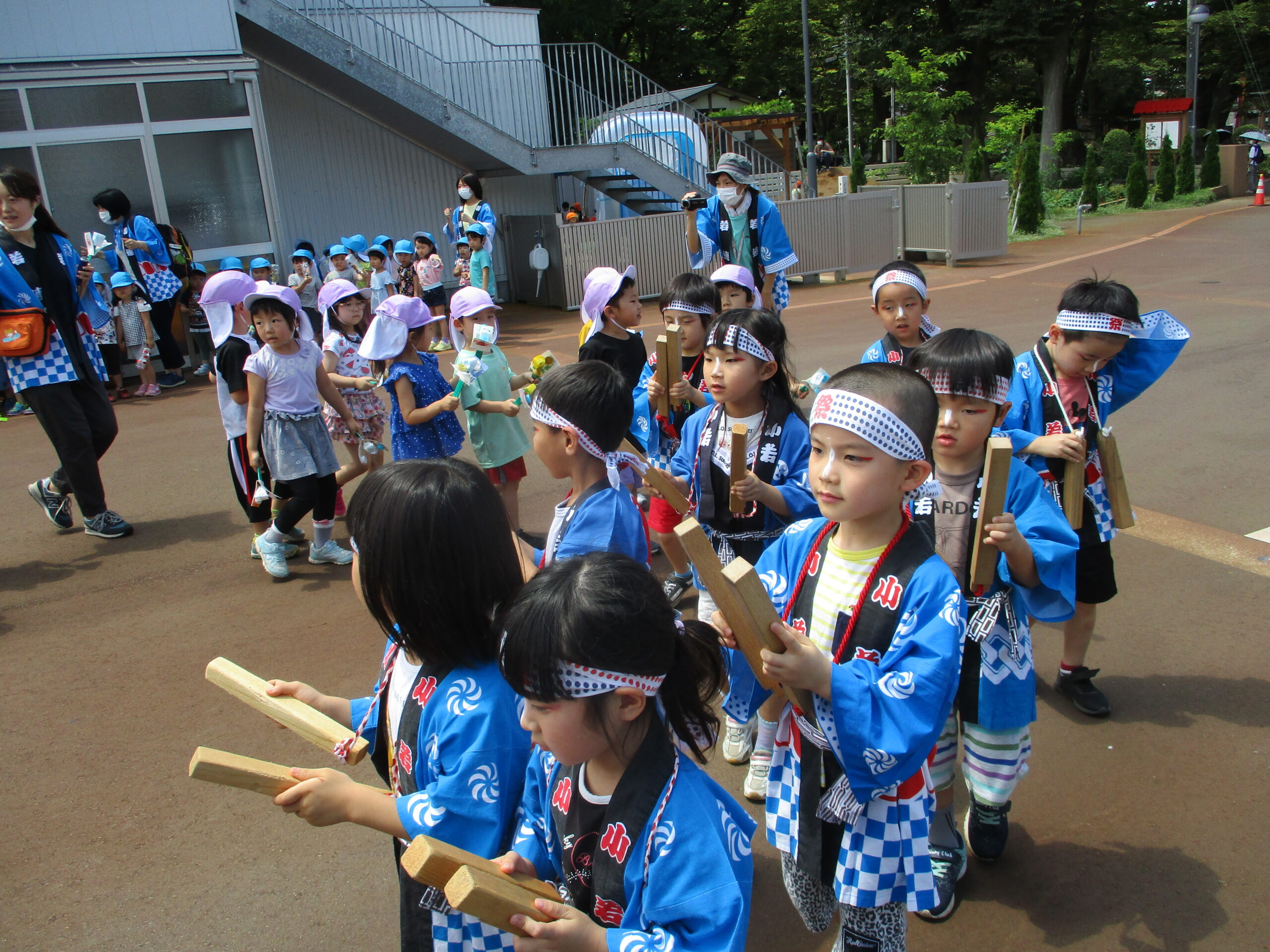 こどもみこし本番新潟曽野木道院