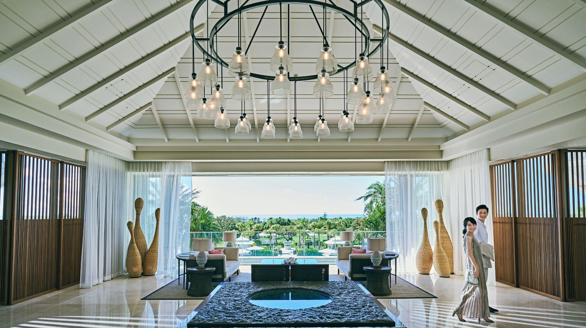 南十字星の下へ続くグラデーションバージンロード。クルデスールin石垣島ainowa沖縄リゾートウェディング