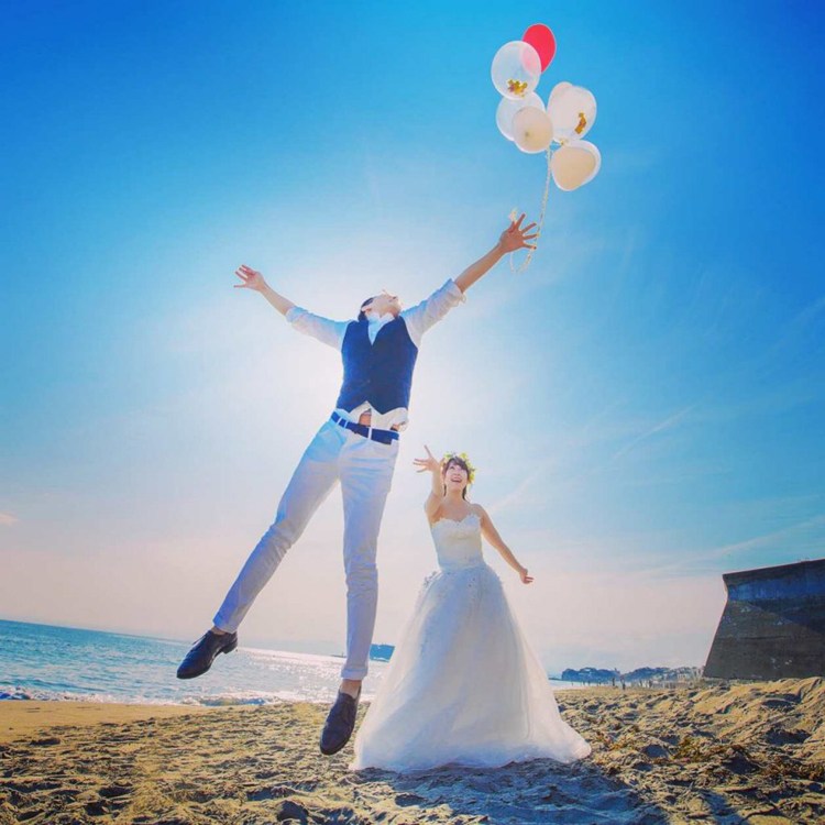 前撮り レディース バルーン お洒落 ウエディングフォト ウエディング ドレス 韓国ウェディングフォトならではのお洒落シーン