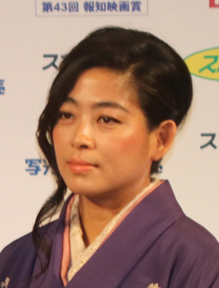 内田也哉子、希林さんへ唯一の親孝行は本木との結婚 - おくやみ : 日刊スポーツ