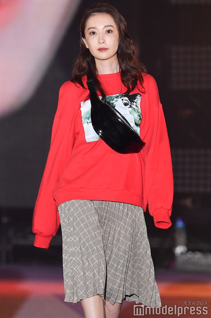 白洲迅、６歳上の竹内渉と結婚「分け隔てのない思いやりと愛情を持つ彼女に何度も救われました」 - スポーツ報知