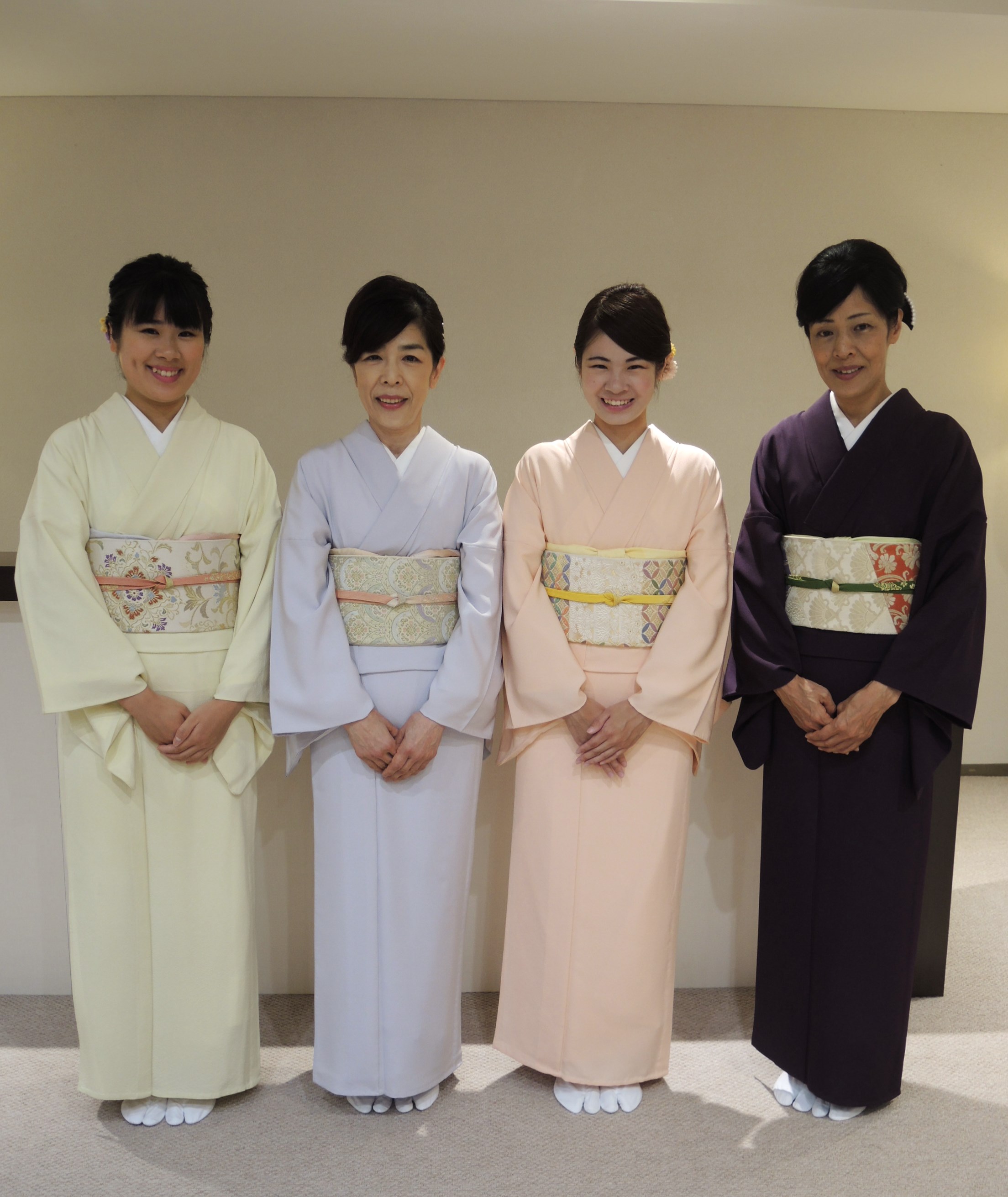 結婚式の着物はどう選ぶ？親族・友人・会社関係など立場別に選び方＆マナーをご紹介結婚ラジオ結婚スタイルマガジン