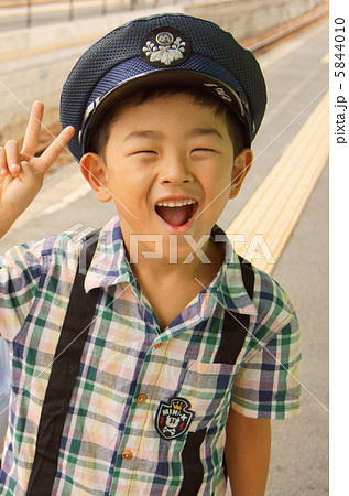 □ 送料無料 鉄道キッズ 車掌＆運転士 帽子 黒 :TOY TIME通販JRE MALLショッピングJRE POINTもおトクに貯まる・使える