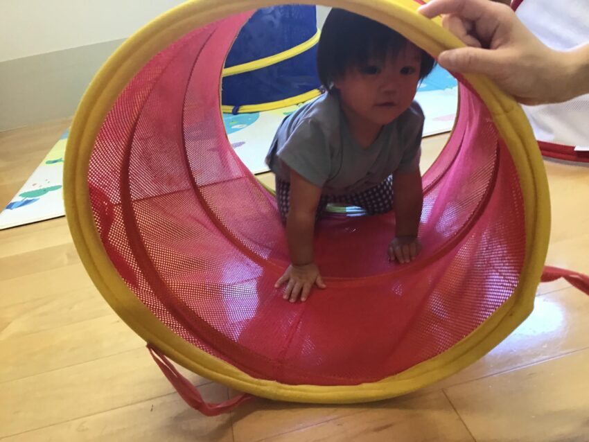 赤ちゃんのポーズのイラストのイラスト素材86046018- PIXTA