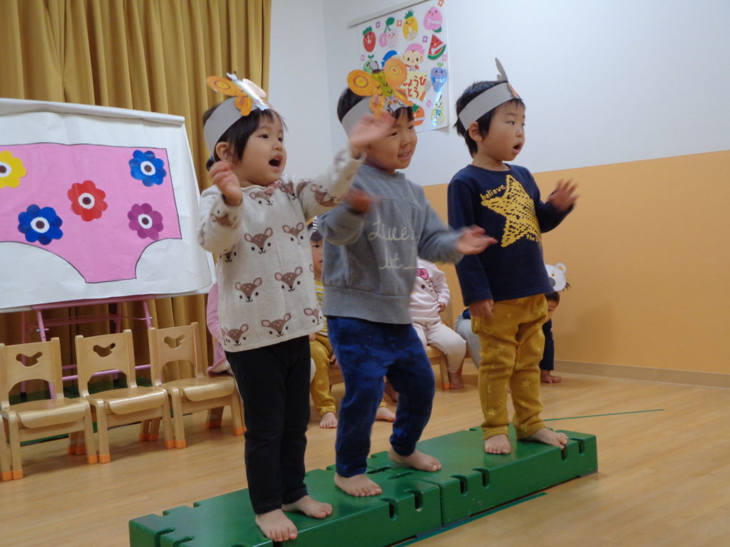 あーさんさん専用 『しろくまのパンツ』製作キットオーダー品 切り絵 はるいろ＊ 通販 13704220Creema クリーマ