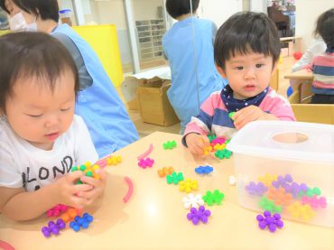 雨の日向けの楽しい室内遊び・暇つぶしにぴったりな工作アイデア15選！2025年最新版 子供向けイベント企画、キッズワークショップ運営株式会社ピコトン