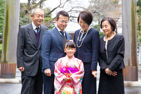 お宮参りの写真撮影はどうする？おすすめの撮影時期や料金相場を解説フォトスタジオ ハピスタ 家族写真・子供写真・七五三