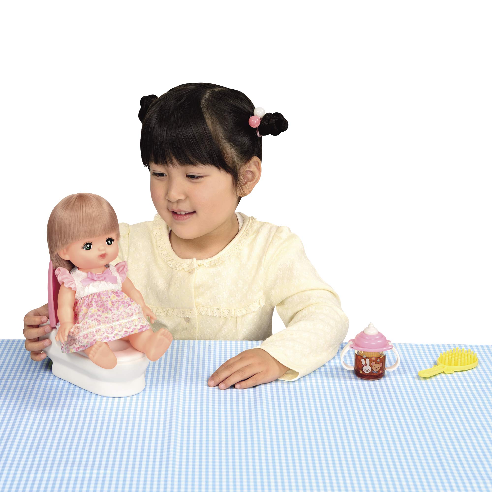 メルちゃんと いっしょに トイレトレーニングしましょ🚽 メルちゃんが すわると うんちかおしっこがでてくるよ🌟 レバーで すっきり✨ながそうね🌀メルちゃんmellchankawaiimell小美樂pilottoypilotcorporation人形dollトイレトイトレ