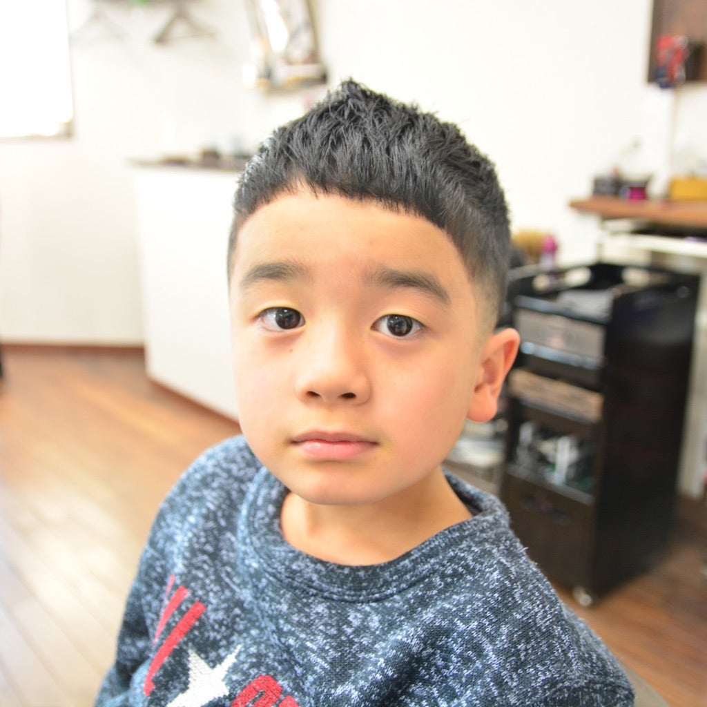 キッズカット✂️ 韓国風カット！！パクセロイ LINE → @zuc9104nTEL 079-492-8720営業時間 9:00〜18:00定休日 毎週月曜日 第一火曜日 第三日曜日レスト美容室 REST. 稲美町 稲美町美容室 加古川 加古川美容室 可愛い メンズ COTA ザクロペインター