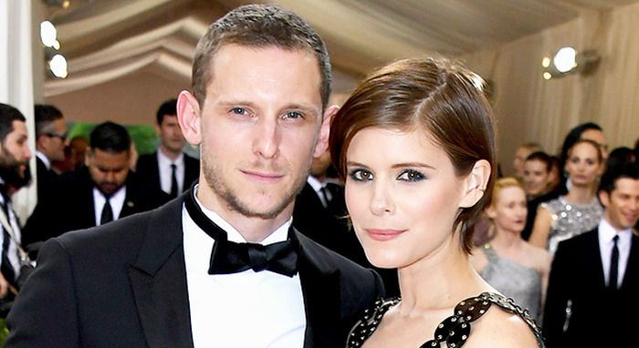 Amazon.co.jp: 有名人俳優カミーラ・ベルポスター1キャンバスアートポスター水着写真ポスター。抽象的なポスター。リビングルームの装飾ポスター。部屋の装飾。壁の装飾ポスター。廊下の装飾アンフレームスタイル12x18インチ 30x45cm: ホーム＆キッチン