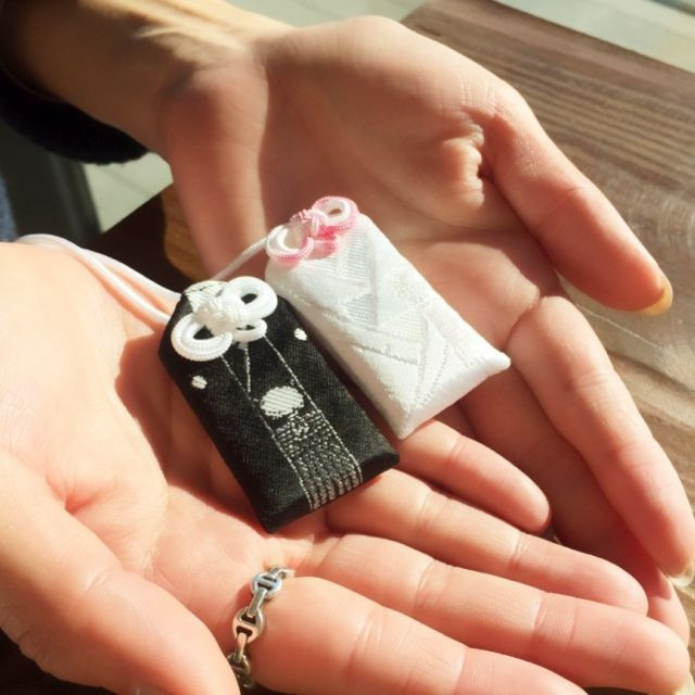 夫婦守り ってどこで手に入るの？おすすめ神社13選と飾り方まとめ♡ウェディングニュース