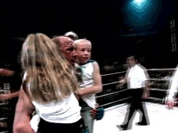 元UFC王者マーク・コールマンが危篤状態、火災から両親を救出するも病院へ搬送。娘のモーガンさん「父は現在命がけで闘っている」 - MMAの暴れ馬