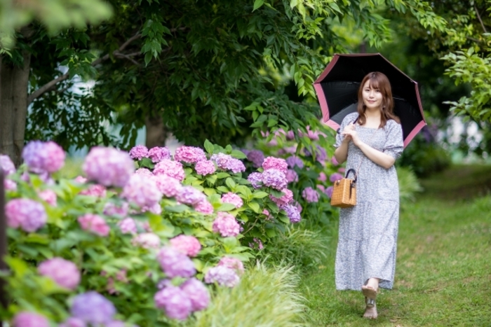 デートプランに迷ったら、公園でのんびりお散歩。カジュアルでも可愛い公園デートコーデ14選♪ –CBK magazine 公式