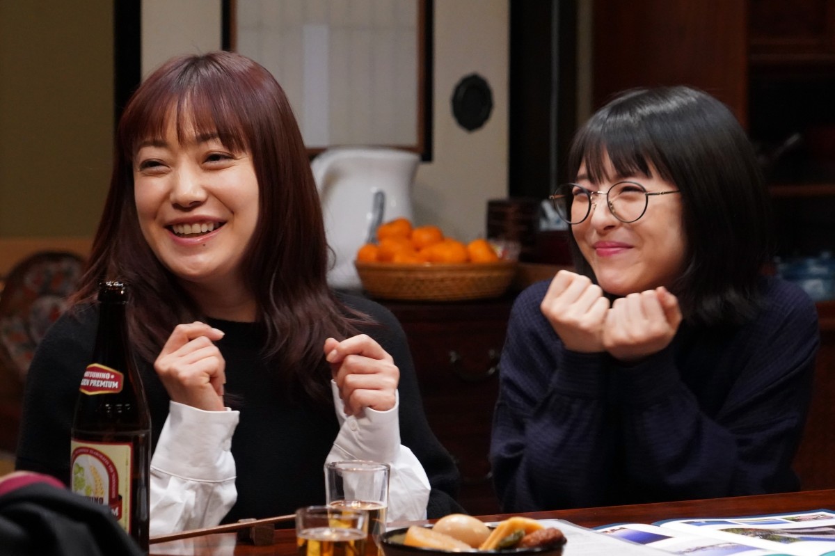 ウチの娘は、彼氏が出来ない!!』第2話 “碧”菅野美穂と“空”浜辺美波、恋敵に - ドラマ - ニュース クランクイン