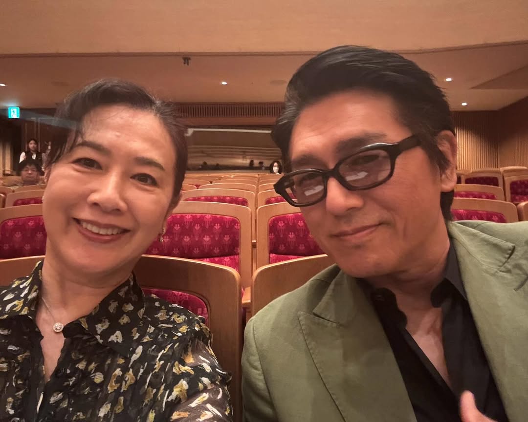 名取裕子 大物音楽家リサイタルで「お隣の席」のイケオジ人気俳優と2ショット 「大好きなお二人」の声 - スポニチ Sponichi Annex 芸能