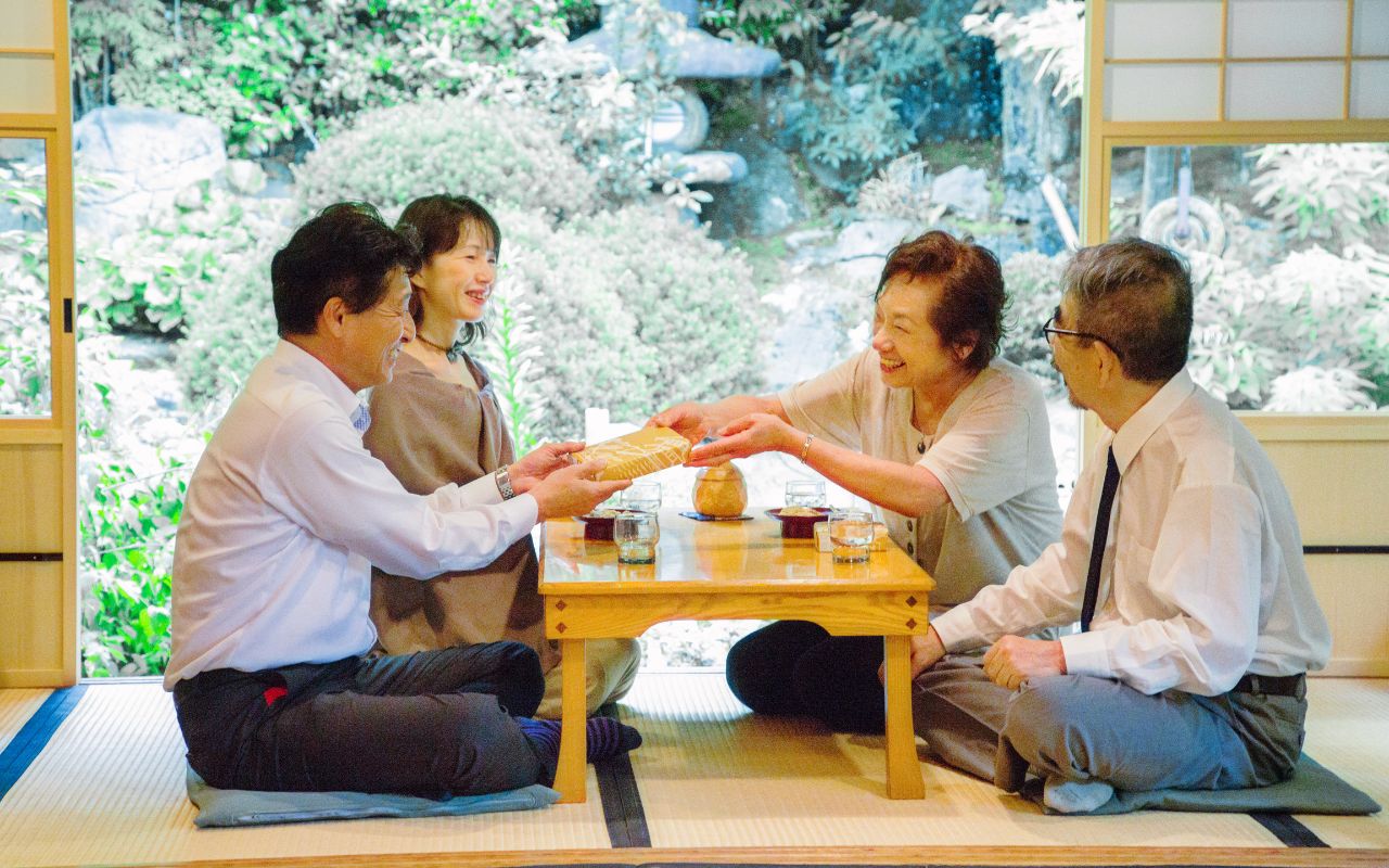 冬の両家顔合わせの服装上品でおしゃれ!好印象のきれいめワンピースのおすすめランキングキテミヨ-kitemiyo