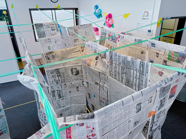 神奈川県にある 保育園さんで ダンボール迷路と ダンボール工作の 体験スペースを 作りました！ 全国各地の 保育園対応可能です。お気軽にお問合せ下さい＊保育園保護者会イベントダンボール迷路ダンボール工作段ボール迷路段ボール工作すべてお任せ