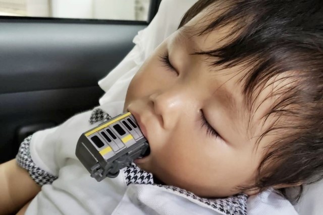 Twitterで爆笑の嵐をよんだ「 育児衝撃画像」が書籍化！ 子供たちの面白い画像を集めた“育児応援フォトブック”発売NEWSCAST