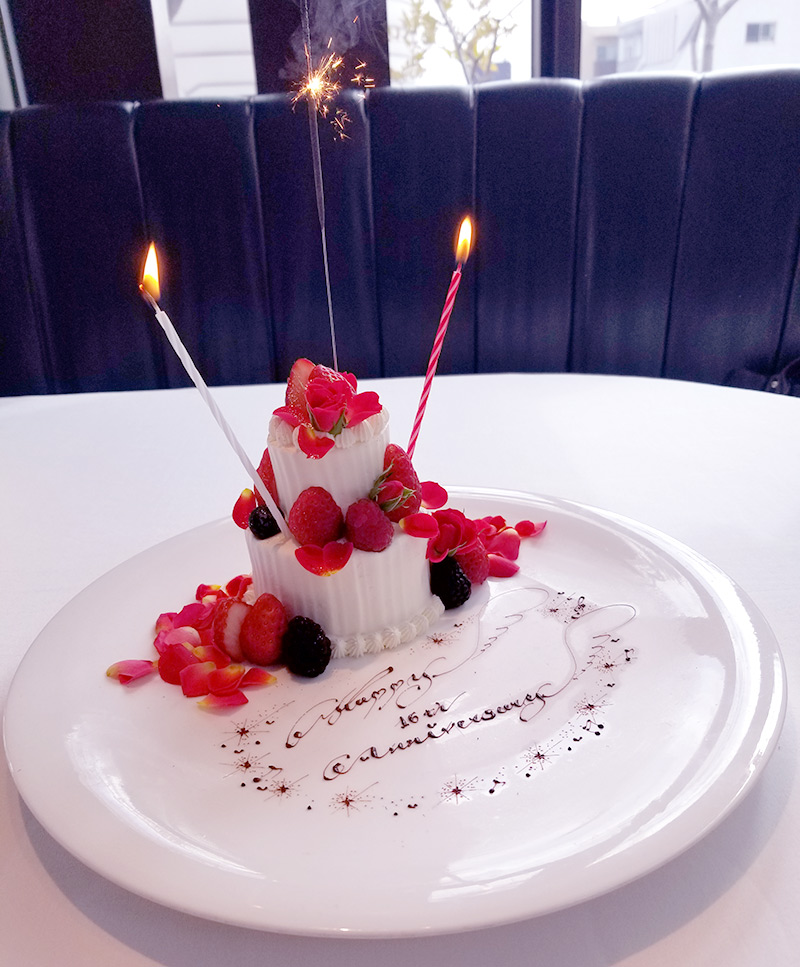 東京駅・丸の内・日本橋でバースデープレート・お誕生日・記念日特典のあるお店 居酒屋ヒトサラ