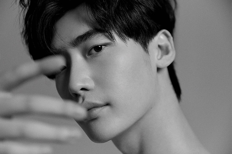 韓国アイドル風メンズメイク 初心者・一重でもナチュラルに仕上がるやり方!おすすめ韓国ブランドコスメ9選もLIPS