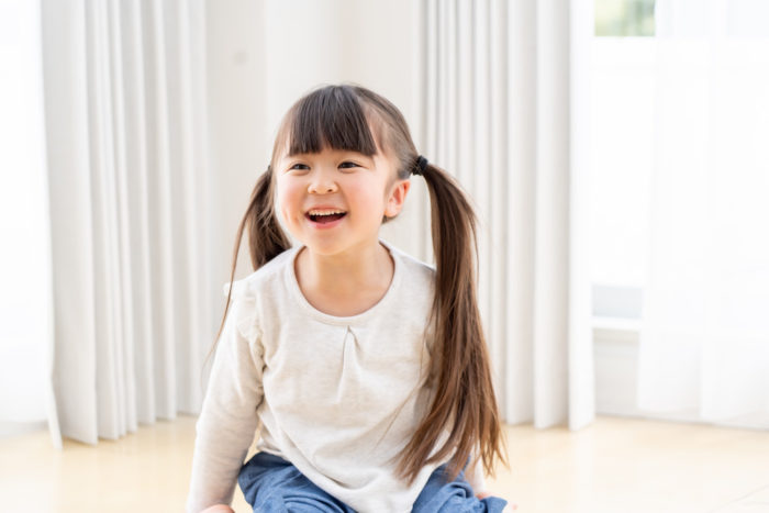 5歳の子どもが家で癇癪を起こすのに外ではおとなしい子なのは何故？ただの癇癪と発達障害の違いや保護者の対応例をご紹介 -児童発達支援・放課後等デイサービスならウィズ・ユー学童の発達障がい・愛着障害への個別療育を徹底フランチャイズ募集・FC加盟