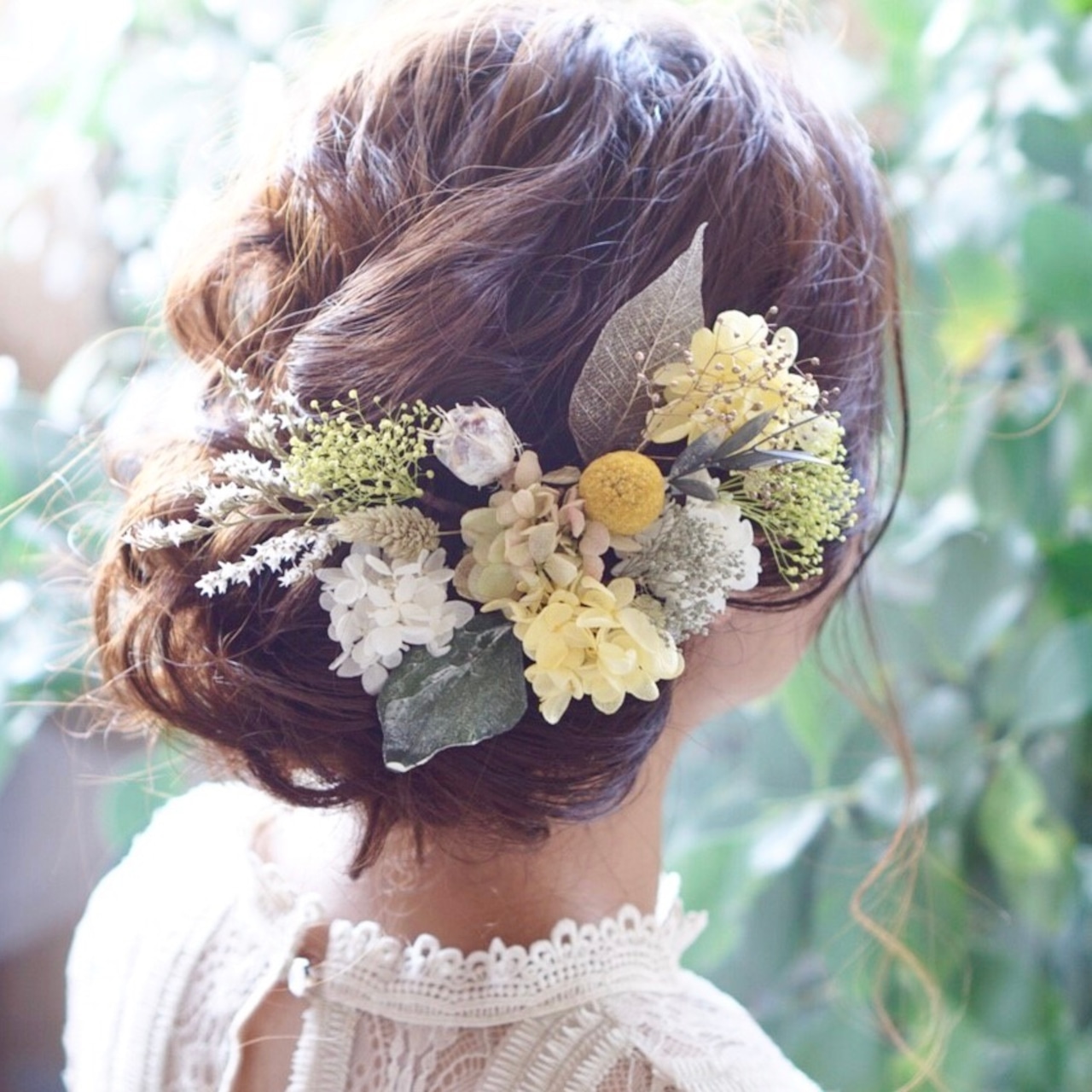 花冠 花かんむり ブライダル フラワークラウン かすみ草 ヘッドドレス ウェディング ホワイト 白 緑 花 プリザーブドフラワー 結婚式 ヘッドピースhiila イーラ ブランド 送料無料銀婚式 ギフト