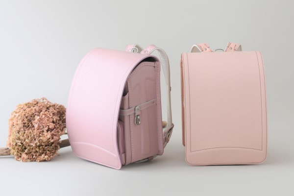 ピンクランドセル一覧 赤とピンクの中間 濃いピンク が人気