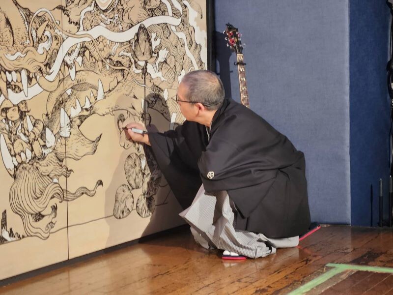 昔為地下偶像29歲女歌手宣布嫁58歲「天才畫家」寺田克也 熱搜 噓！星聞