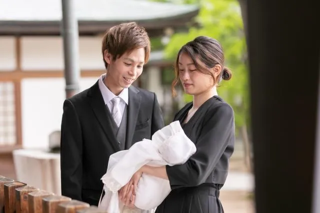 お宮参りの服装完全ガイド：赤ちゃんと両親、祖父母の装いスタジオマリオ