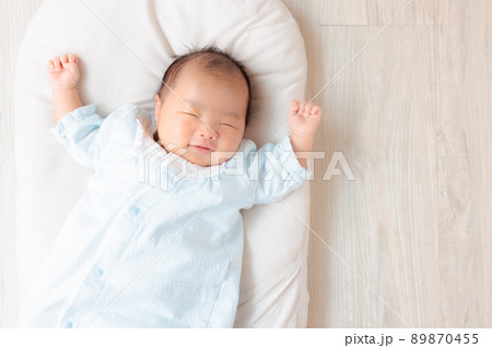 本当によく笑う赤ちゃんでした🥺新生児微笑天使の微笑みminaphoto新生児微笑 ・