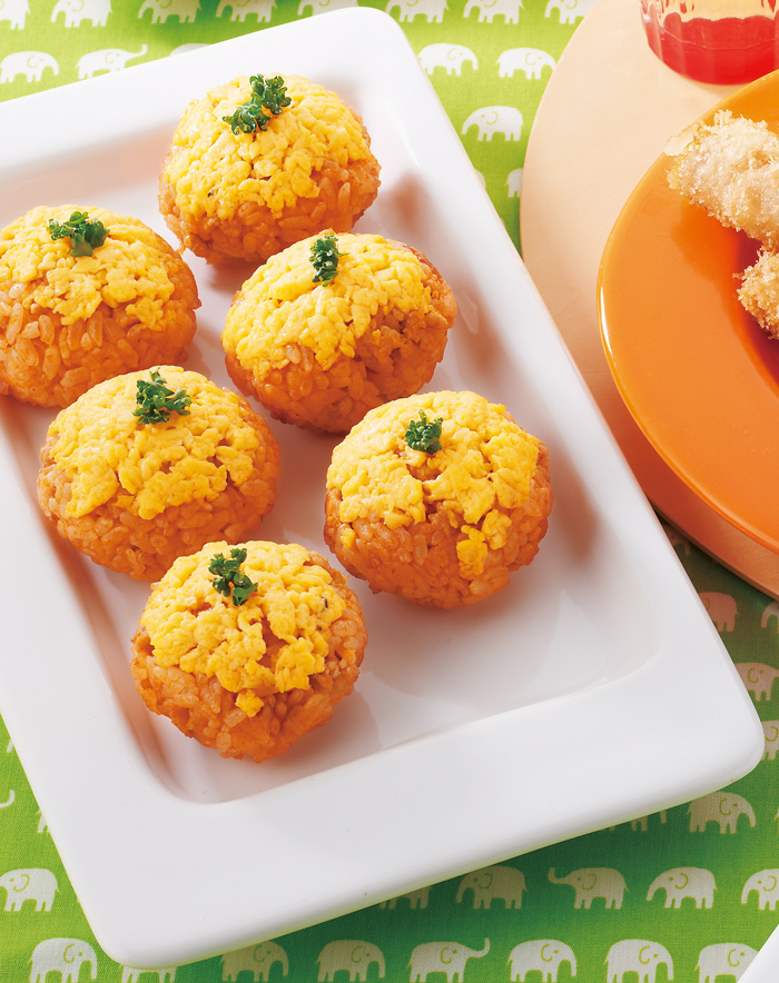 お弁当にオムライス☆きれいに入れる作り方