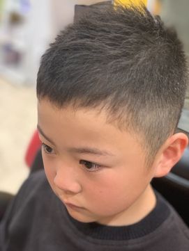 おしゃれ坊主」のアイデア 7 件おしゃれ坊主, キッズヘアスタイル 男の子, ボーイズヘアカット