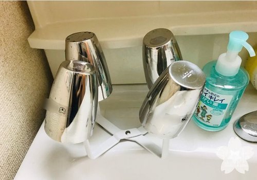 生活感の出やすい賃貸洗面台を「フィルムフック」でカスタマイズ！ 家族みんなに使いやすく - 片づけ収納ドットコム
