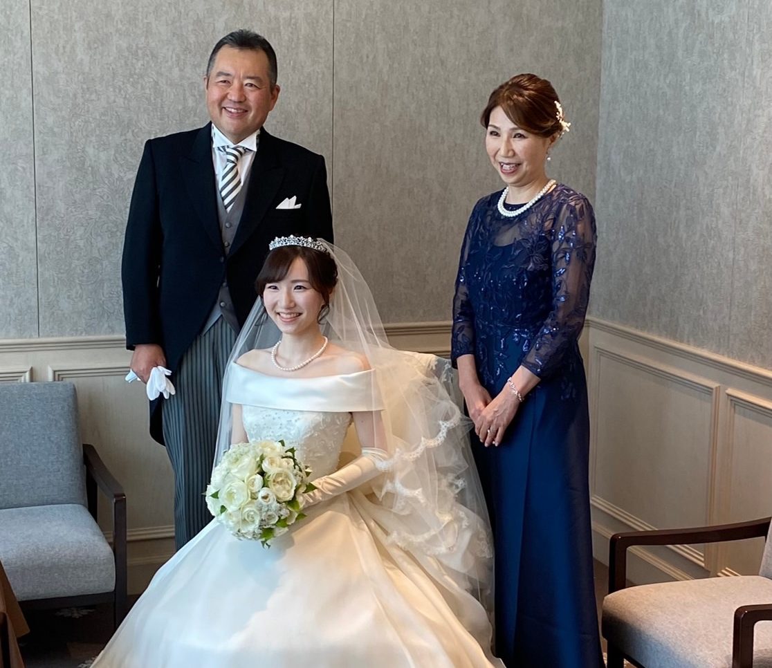 結婚式の母親の服装マナー ドレス？和装？晴れの日にふさわしいフォーマルな服装をご紹介結婚ラジオ結婚スタイルマガジン